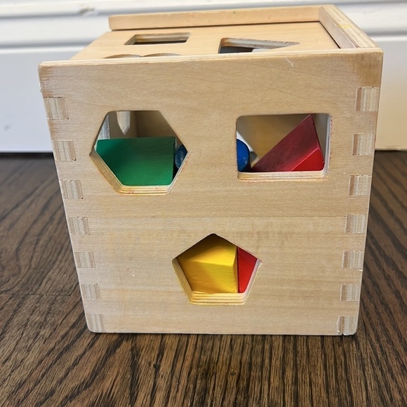 Melissa & Doug Shape Sorting Cube and Jumbo Wooden Geometric Shapes Puzzle - Picture 4 of 16